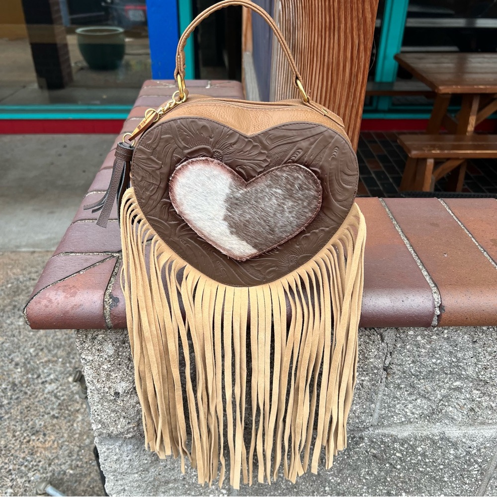 ARTESANAL HAND‎ MADE LEATHER Heart-Shaped Fringe Crossbody Bag cow